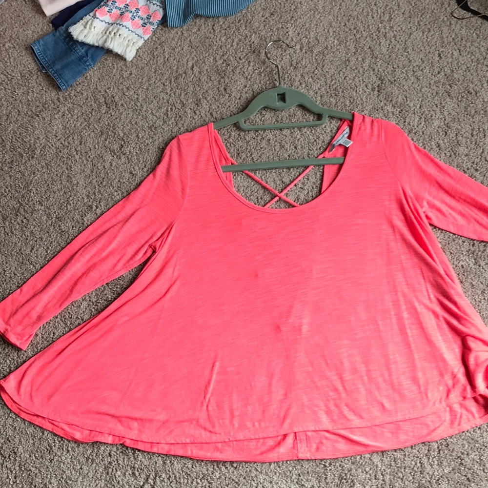 American eagle pink top with criss cross back